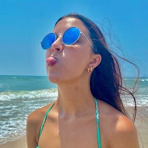 Meet your Posher, Taylor